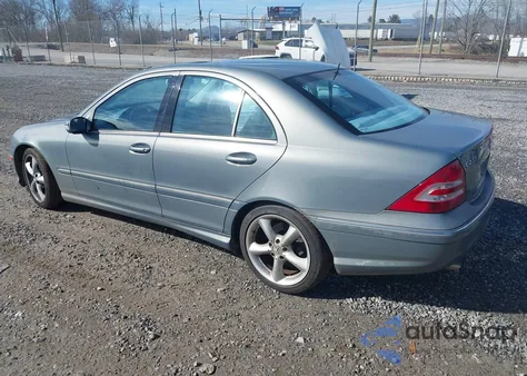 2005 Mercedes-Benz C 230 Kompressor Sport z USA, uszkodzony, nr VIN WDBRF40JX5F715599